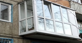 Остекление с выносом под ключ Климовск, цена от 2575 руб.